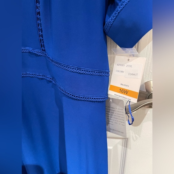 Taylor dress - Size 16W - NWT - Picture 2 of 3